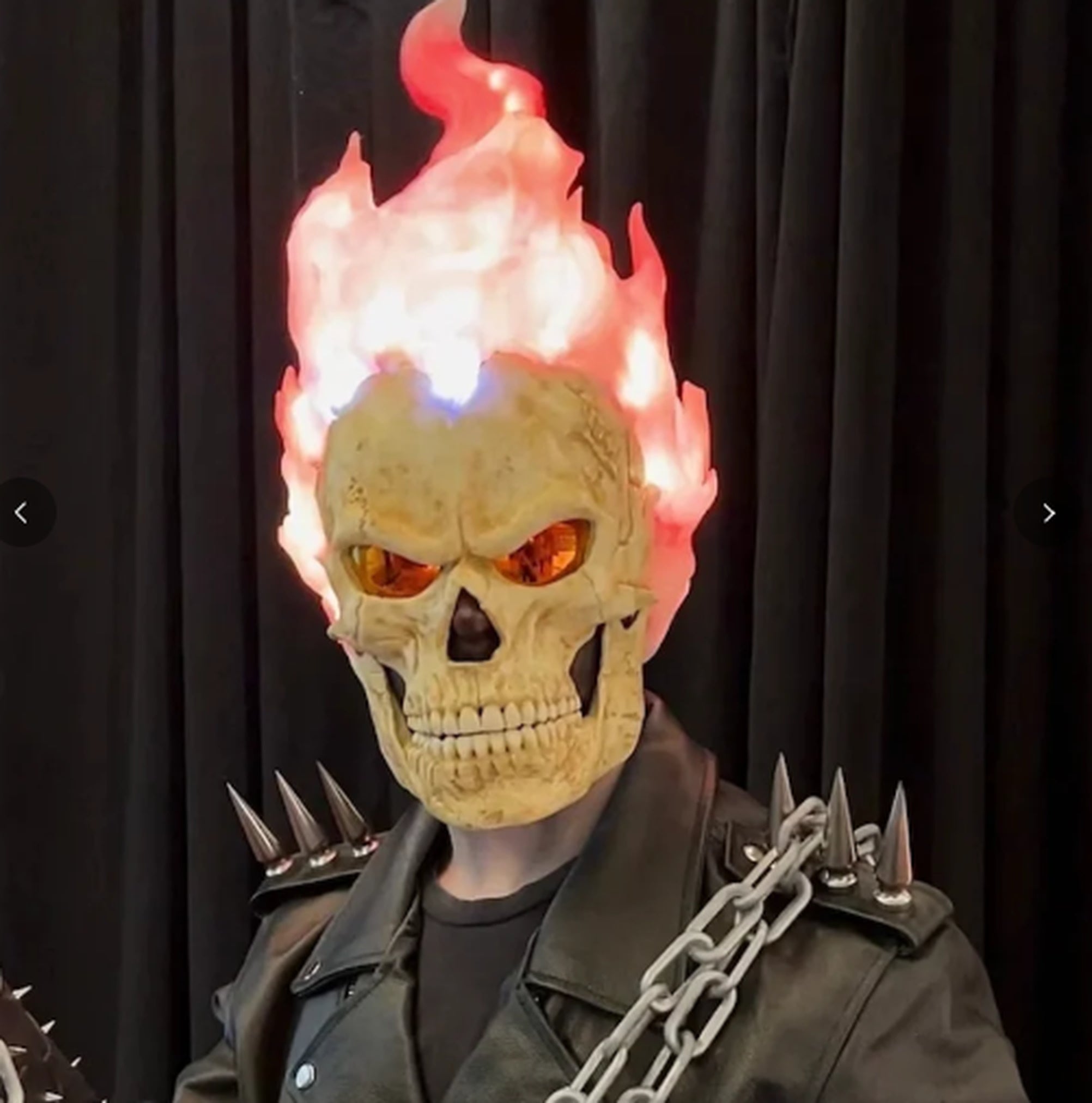 Máscara de Calavera Llameante LED 💀🔥 – Edición Halloween